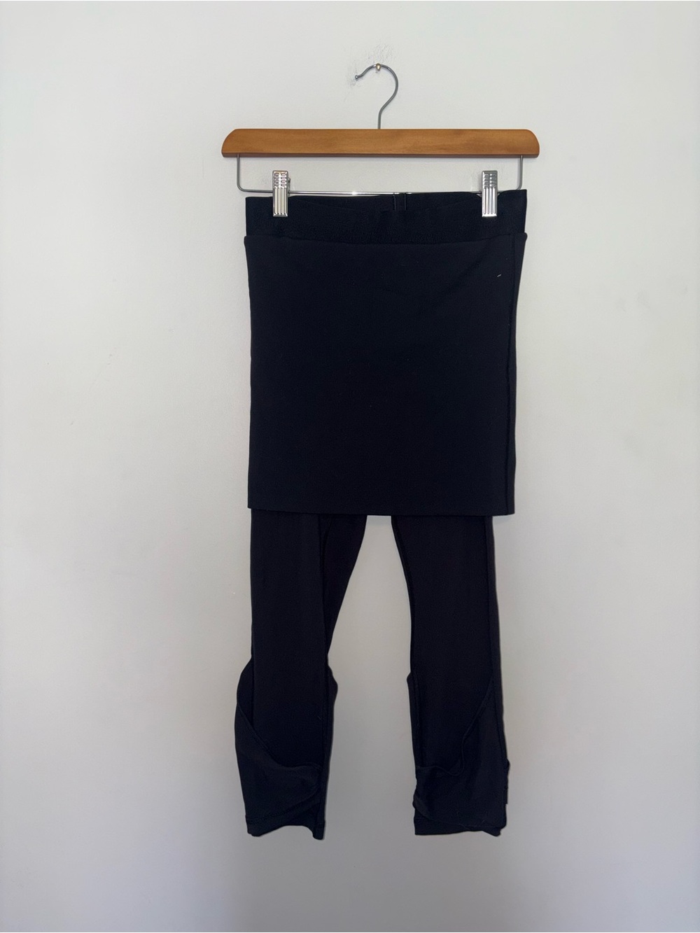 Lululemon | Black Skirt with Leggings